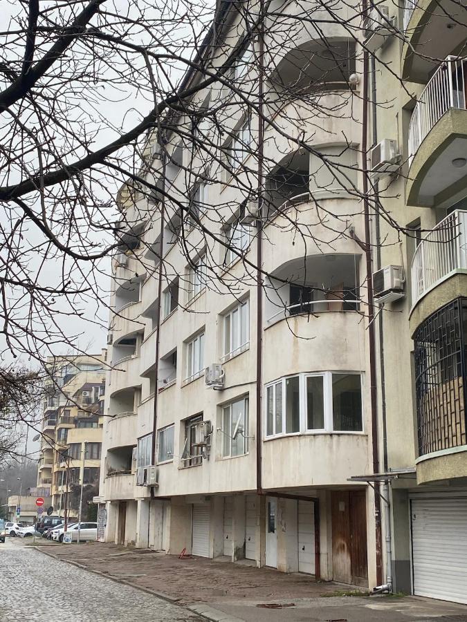 Spacious Apartment Next To South Park Просторен Апартамент До Южен Парк Top Location Sofia Ngoại thất bức ảnh