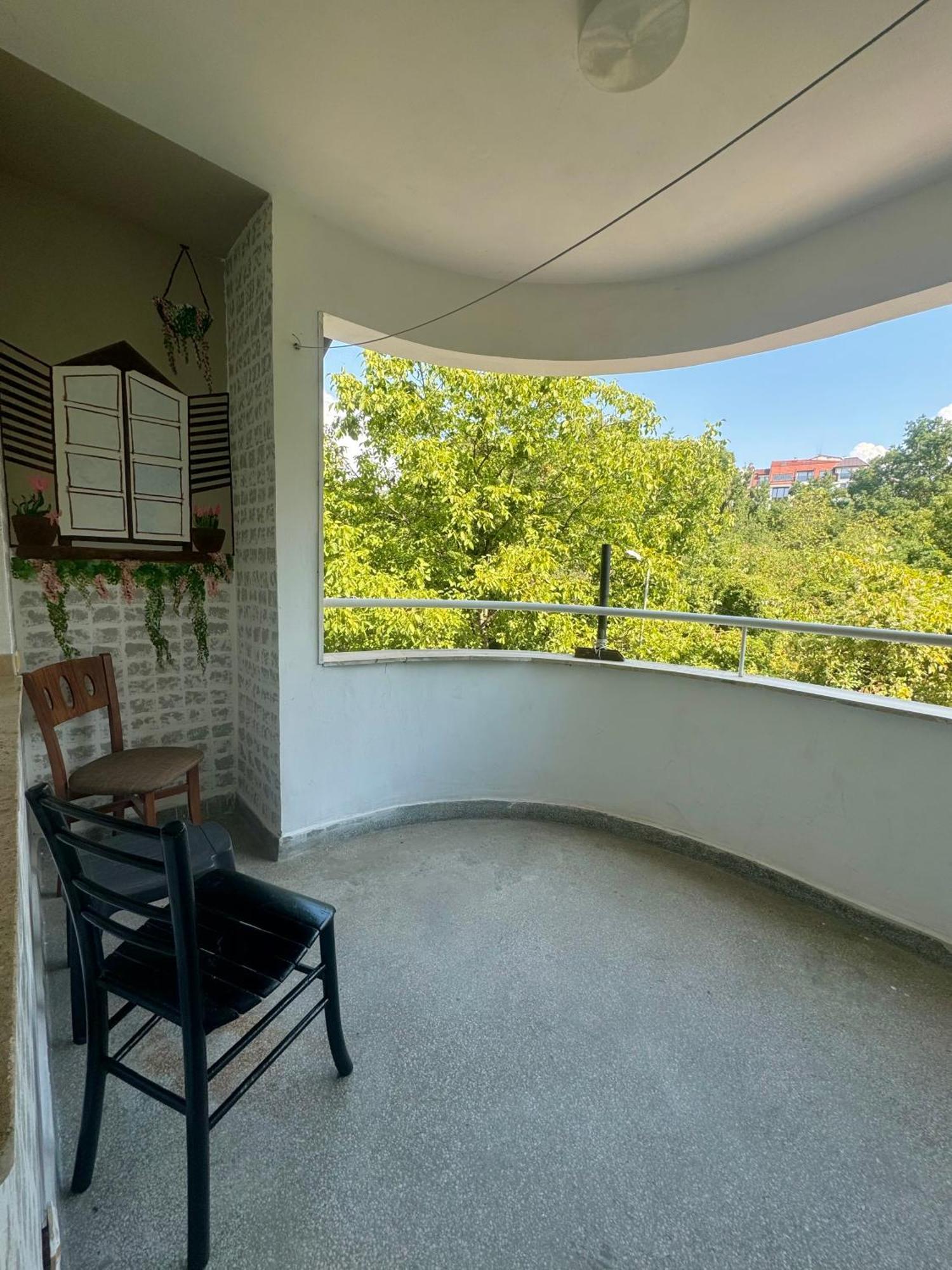 Spacious Apartment Next To South Park Просторен Апартамент До Южен Парк Top Location Sofia Ngoại thất bức ảnh